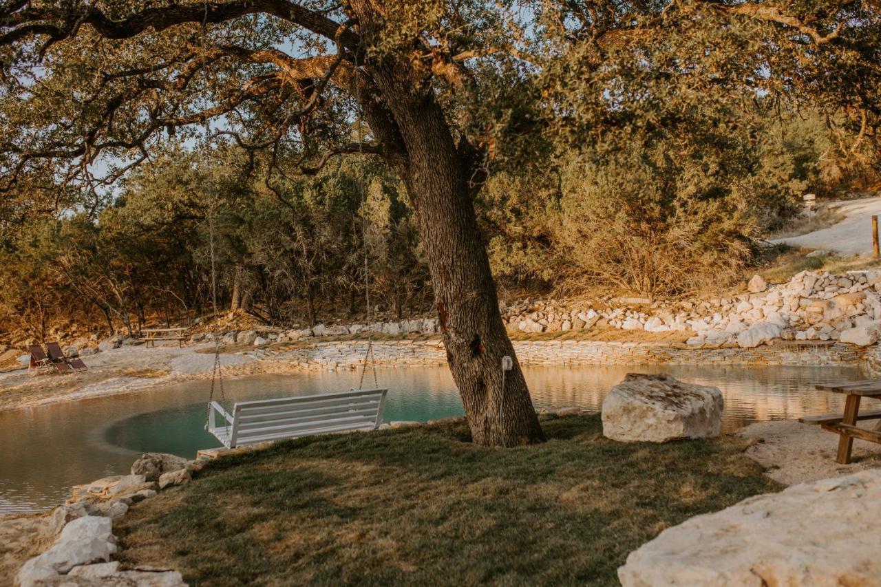 Вілла Hummingbird Haus - Hill Country Views On 20 Acres With Firepit Spring Branch Екстер'єр фото