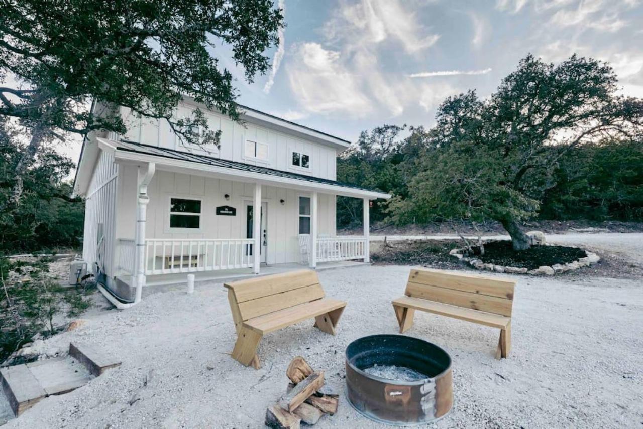 Вілла Hummingbird Haus - Hill Country Views On 20 Acres With Firepit Spring Branch Екстер'єр фото